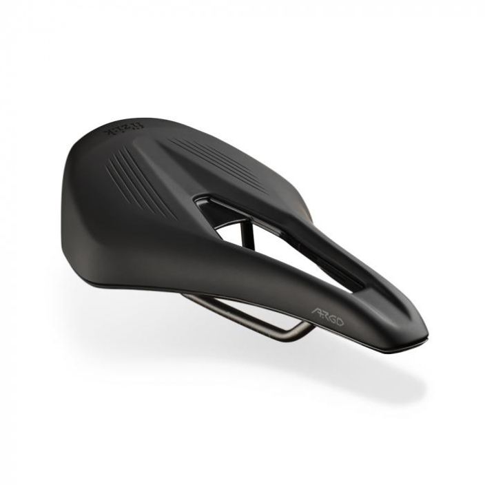 Satula Fizik Vento Argo R3 A short nose bike saddle with a a combination of a ride-compliant carbon reinforced nylon shell