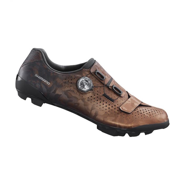 Ajokenka RX800 Pronssi Super stiff and lightweight carbon composite sole. System engineered with SPD pedals for maximum