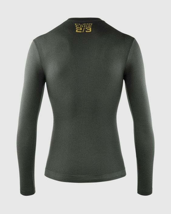 Aluspaita Assos Spring Fall LS Skin Layer P1 The layering foundation for riding in cool conditions, with long sleeves for