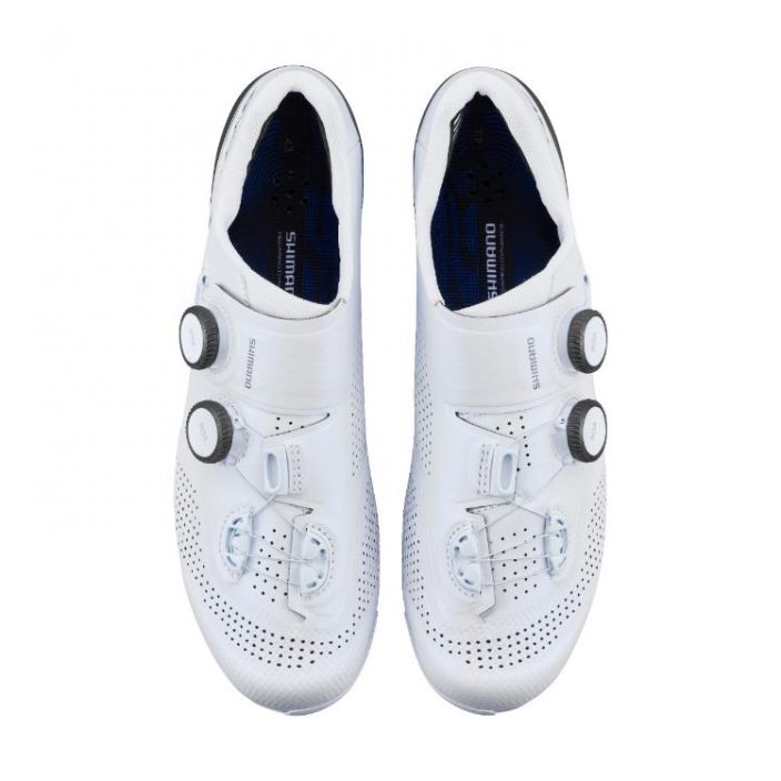 Ajokenka S-Phyre RC902 valkoinen ULTIMATE ROAD COMPETITION SHOE WITH SUPREMELY ENGINEERED FIT AND OPTIMUM POWER TRANSFER.