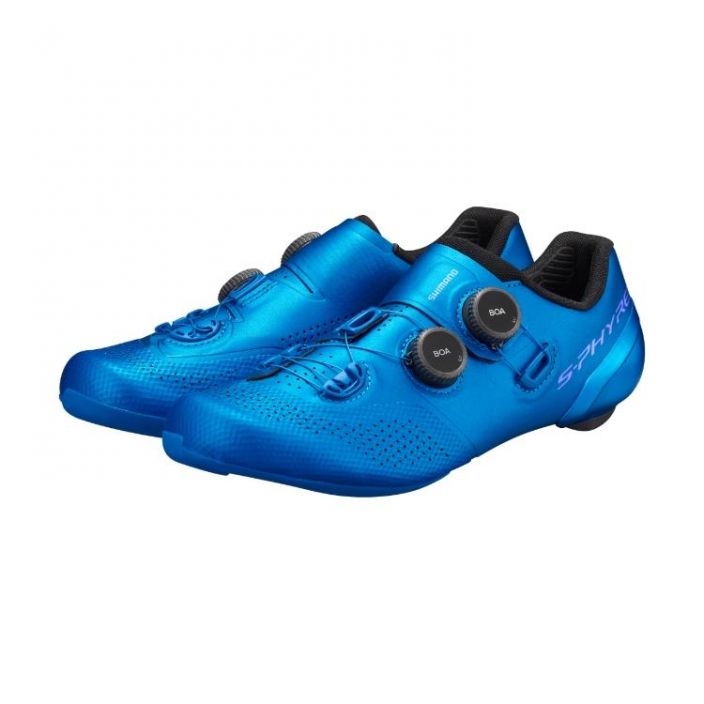 Ajokenka S-Phyre RC902 sininen ULTIMATE ROAD COMPETITION SHOE WITH SUPREMELY ENGINEERED FIT AND OPTIMUM POWER TRANSFER.