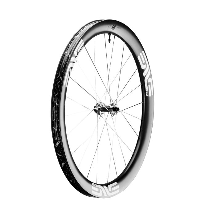 Kiekkopari Enve G SES 4.5 PRO Disc XDR White Valmistaja: Enve Vanteen materiaali: Hiilikuitu Koko: 622 Korkeus: 49/55mm Kiekkopari Enve G SES 4.5 PRO Disc XDR White Valmistaja: Enve Vanteen materiaali: Hiilikuitu Koko: 622 Korkeus: 49/55mm
