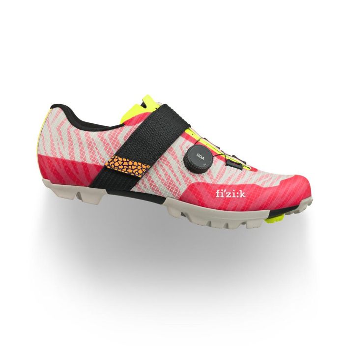 Ajokenka Fizik Vento Ferox Carbon Amani The new face of fast, Ferox is a lightweight, breathable off-road racing shoe with a