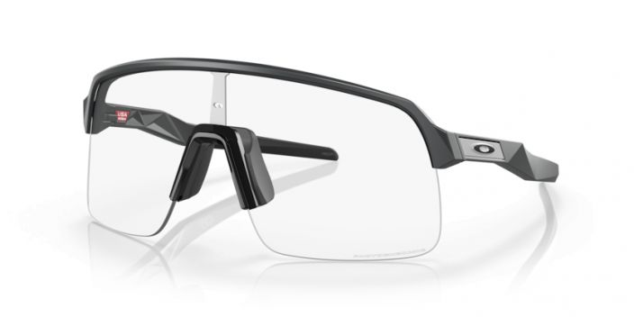 Sutro Lite Matte Carbon Clear Photochromic Connecting the past with the future, the Origins Collection draws inspiration
