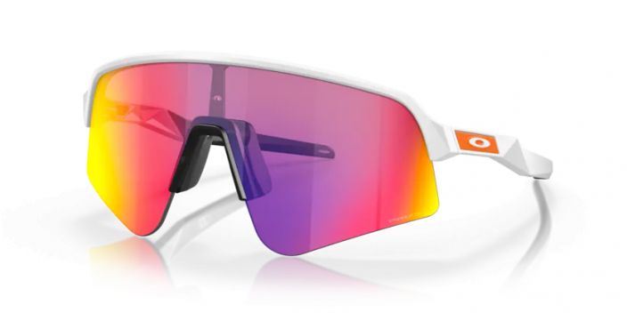 Sutro Lite Sweep Matte White Prizm Road Sutro Lite Sweep blends the sweep lens shape first made popular by Eyeshade with the