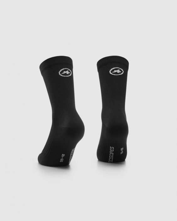 Sukka Assos Essense Socks High - 2 paria Our most minimal, essential cycling sock, built to wick moisture, dry fast, and