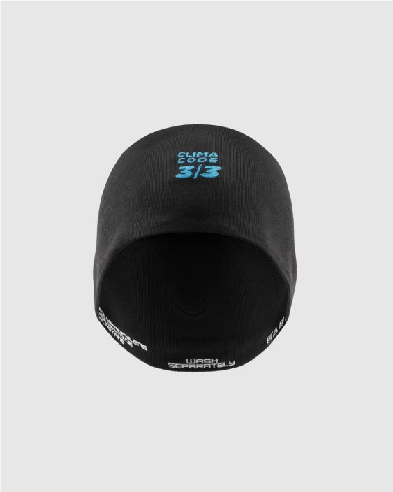 Hattu Assos Winter Cap II An insulating cycling skull cap with double-knit layers of circular seamless for warmth and