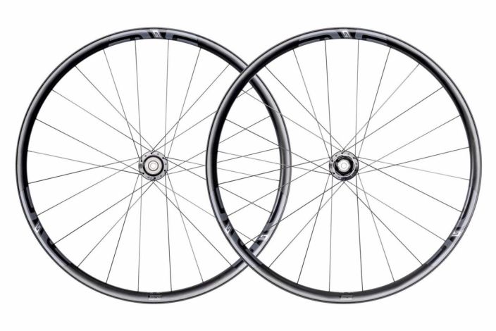 Kiekkopari Enve G23 XDR Valmistaja: Enve Vanteen materiaali: Hiilikuitu Koko: 622 Korkeus: 25mm Vanteentyyppi: Tubeless